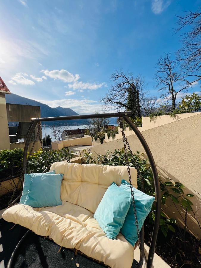 Apartment With Terrace And Private Parking 코토르 외부 사진
