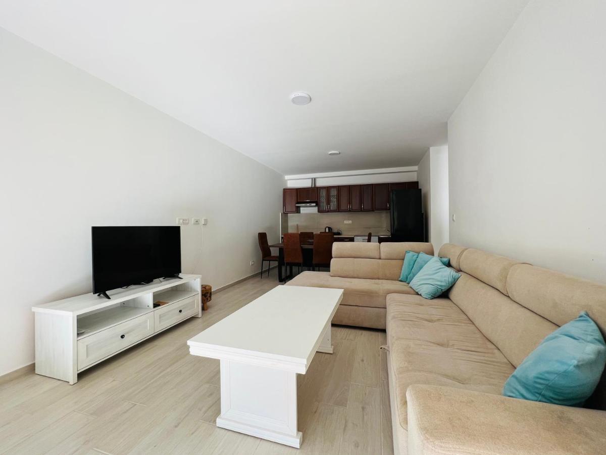 Apartment With Terrace And Private Parking 코토르 외부 사진