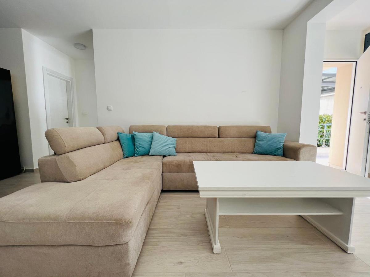Apartment With Terrace And Private Parking 코토르 외부 사진