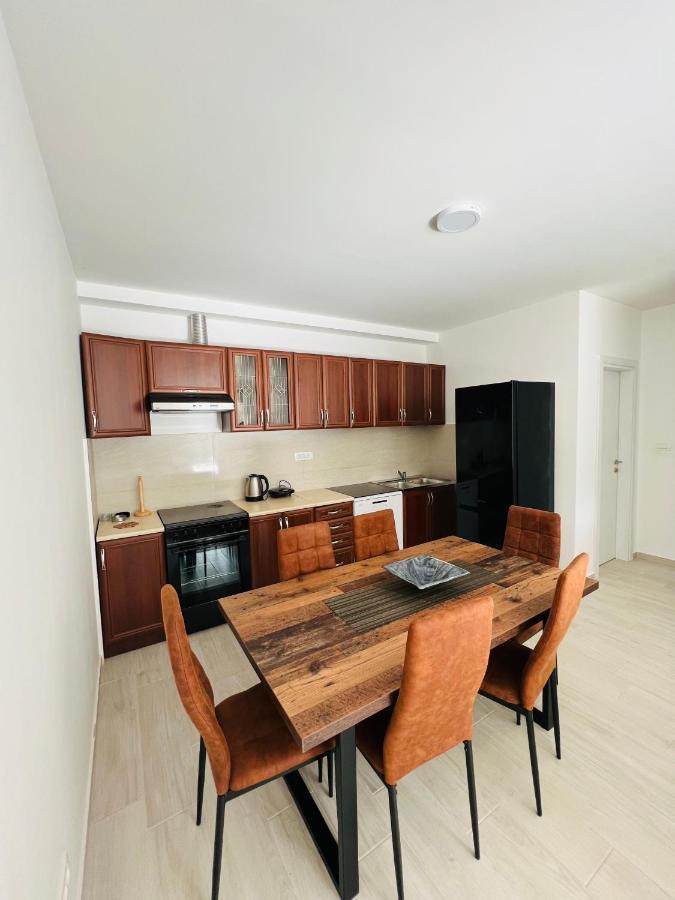 Apartment With Terrace And Private Parking 코토르 외부 사진