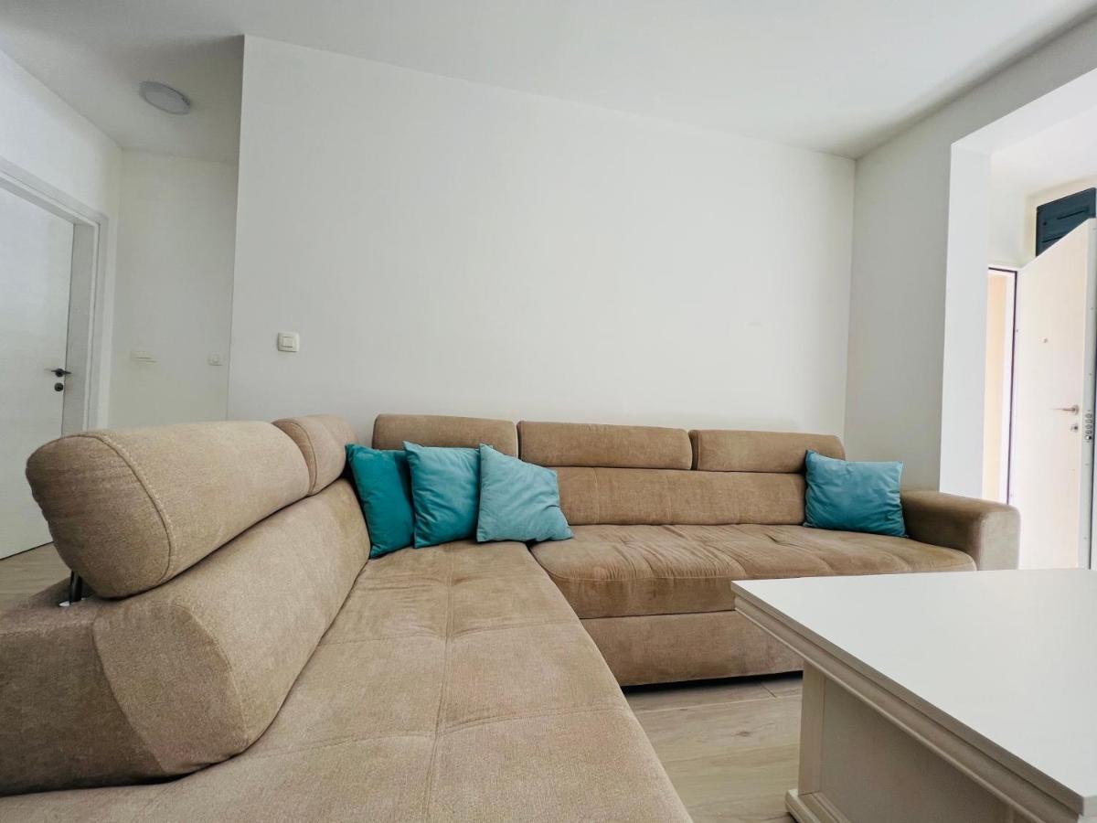 Apartment With Terrace And Private Parking 코토르 외부 사진