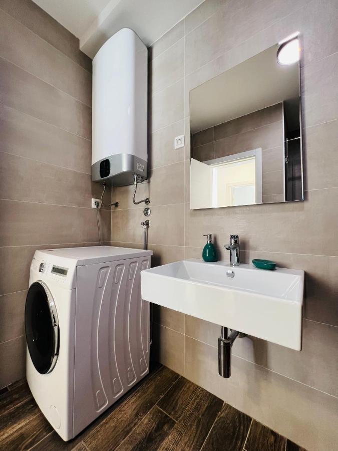 Apartment With Terrace And Private Parking 코토르 외부 사진