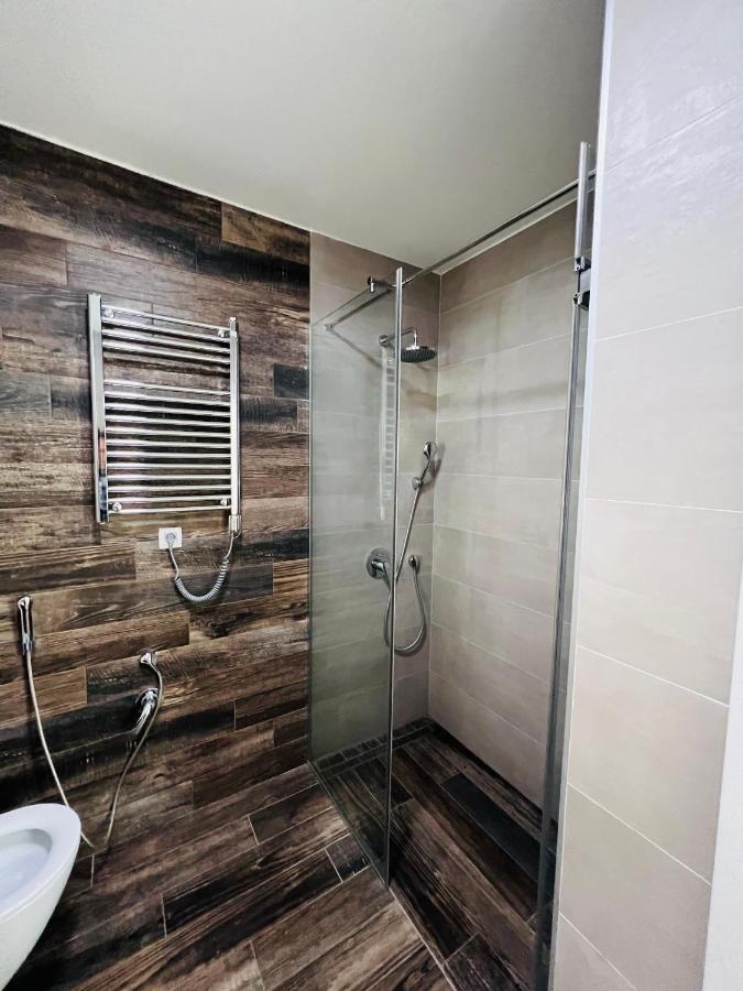 Apartment With Terrace And Private Parking 코토르 외부 사진